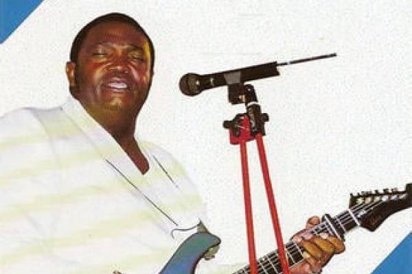 LUAMBO MAKIADI alias FRANCO - Mario